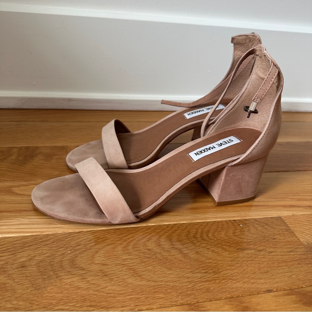 Steve Madden Blush Suede Ankle Buckle Block Heels